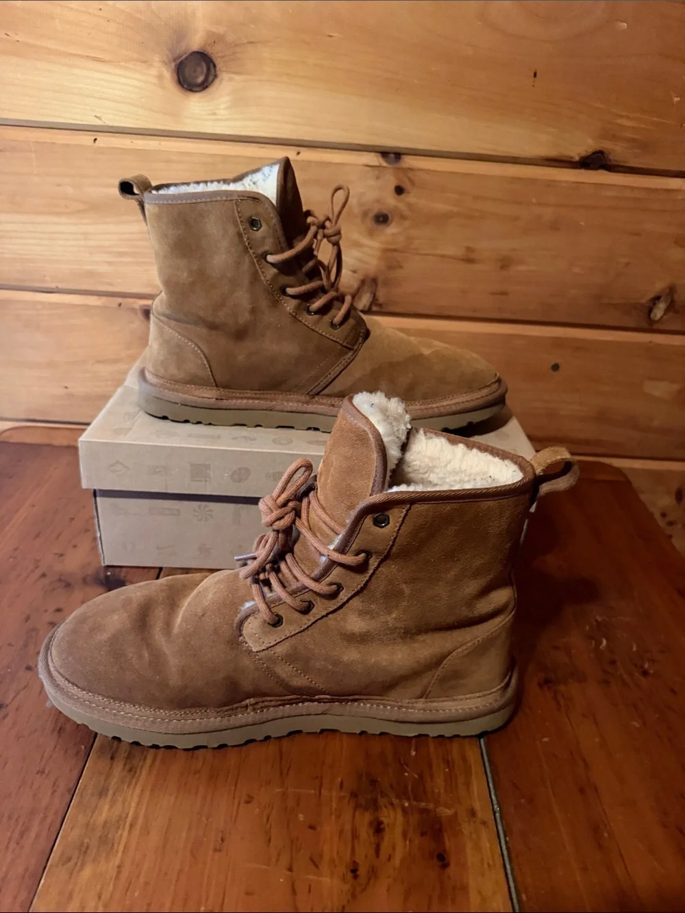 UGG Men Boots Brown Suede Lace-Up Shearling Boot